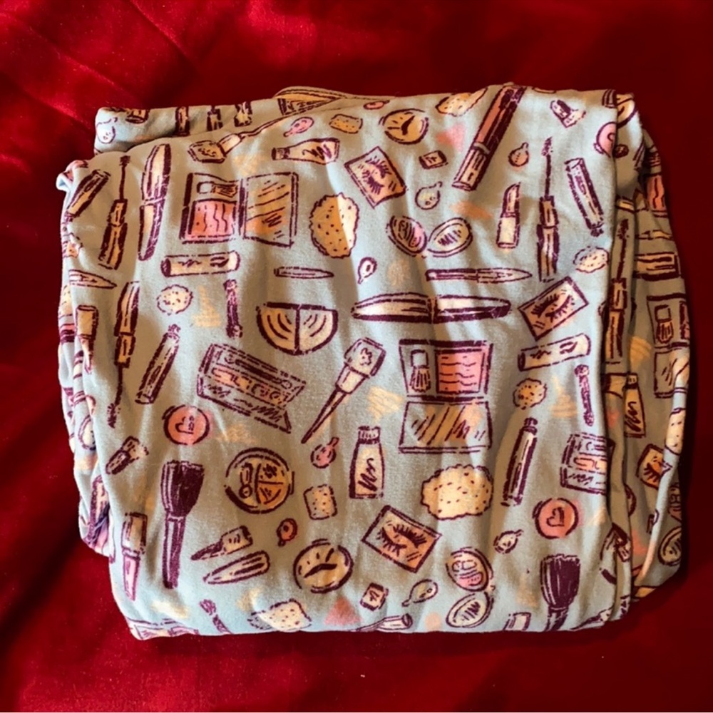 LuLaRoe Makeup Print Leggings - Pink and Cream